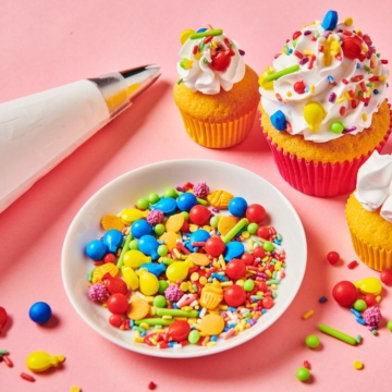 FunCakes 3D szórócukor 70g- Születésnap